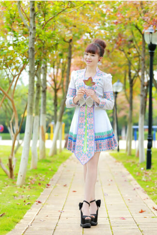 Bộ váy H’mông cao cấp mới - Khaub Ncaws Hmoob