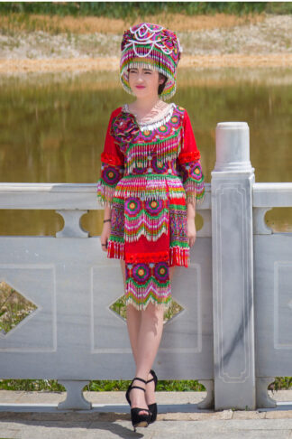 Bộ váy dân tộc H’mông cao cấp mới 