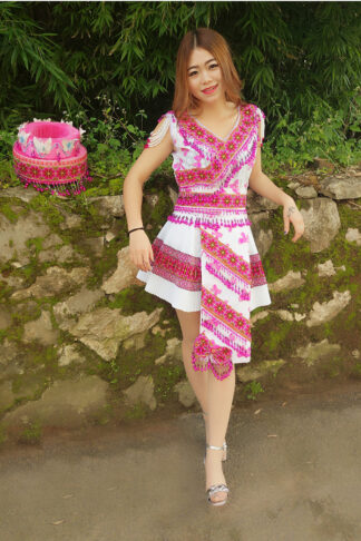 Khaub Ncaws Hmoob  - Thời trang dân tộc