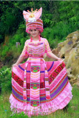 Trang phục H’mông - Khaub Ncaws Hmoob Tshiab