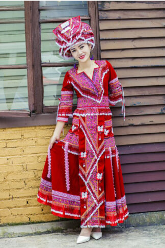 Khaub Ncaws Hmoob  - Trang phục cao cấp