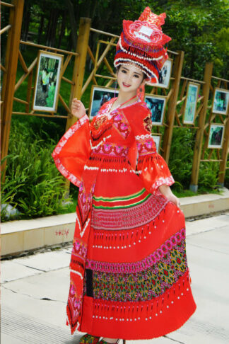 Khaub Ncaws Hmoob – Trang phục H’mông 9/2021