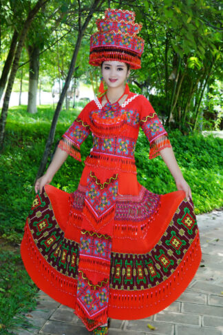 Khaub Ncaws Hmoob – Váy Dân tộc cao cấp