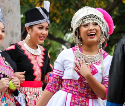 Learn about the Hmong people in Canada