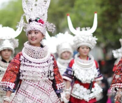 Discovering Hmong (Miao) Women’s Costumes in Guizhou and Hunan, China